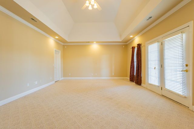 114 Courtside Ln, Tullahoma, TN 37388