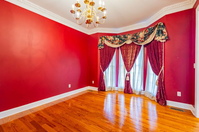 114 Courtside Ln, Tullahoma, TN 37388