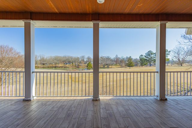 114 Courtside Ln, Tullahoma, TN 37388