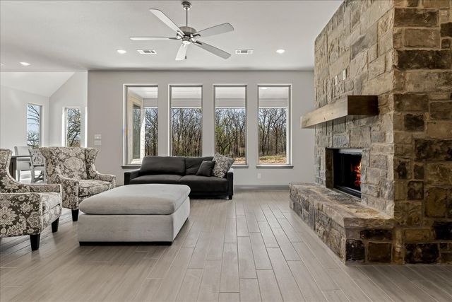 131 Spring Valley Road, Paradise, TX 76073