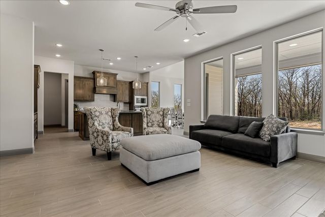 131 Spring Valley Road, Paradise, TX 76073