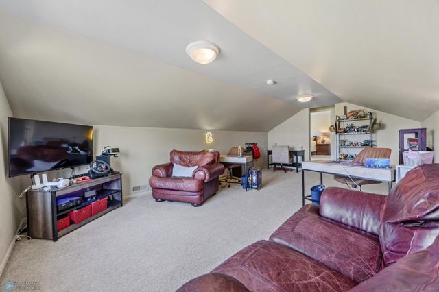 215 51st Avenue E, West Fargo, ND 58078