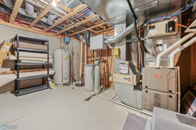 215 51st Avenue E, West Fargo, ND 58078