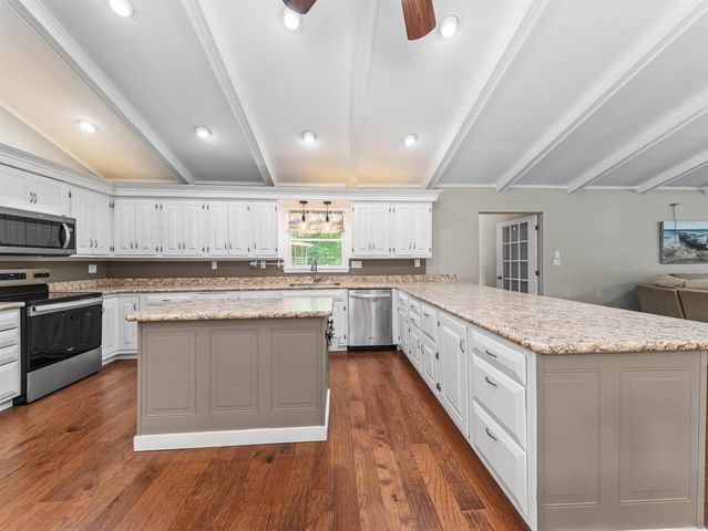 10 Guadalajara Lane, Hot Springs Village, AR 71909