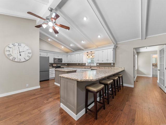 10 Guadalajara Lane, Hot Springs Village, AR 71909