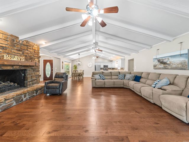 10 Guadalajara Lane, Hot Springs Village, AR 71909