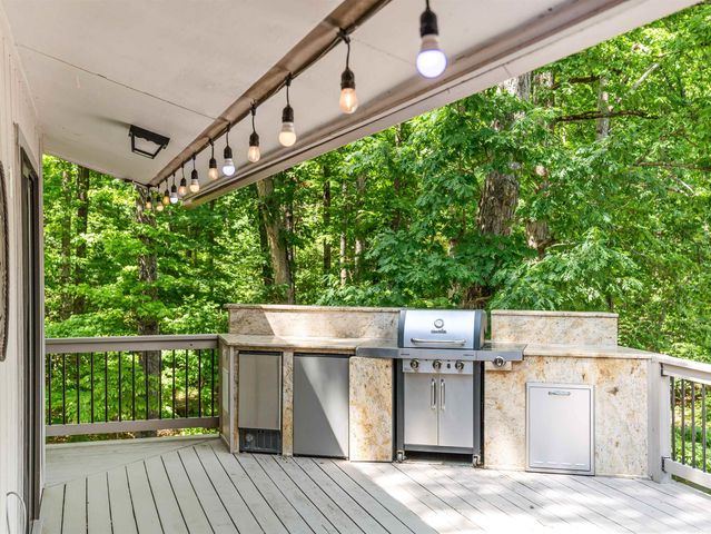 10 Guadalajara Lane, Hot Springs Village, AR 71909