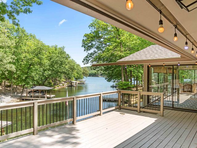 10 Guadalajara Lane, Hot Springs Village, AR 71909