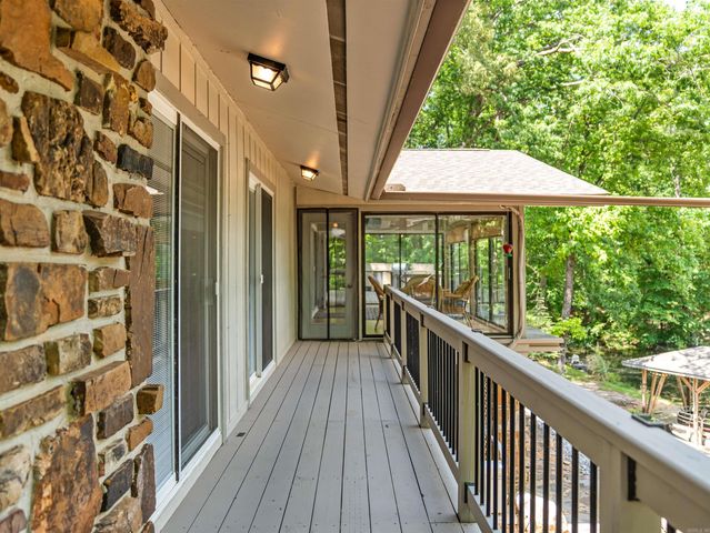 10 Guadalajara Lane, Hot Springs Village, AR 71909