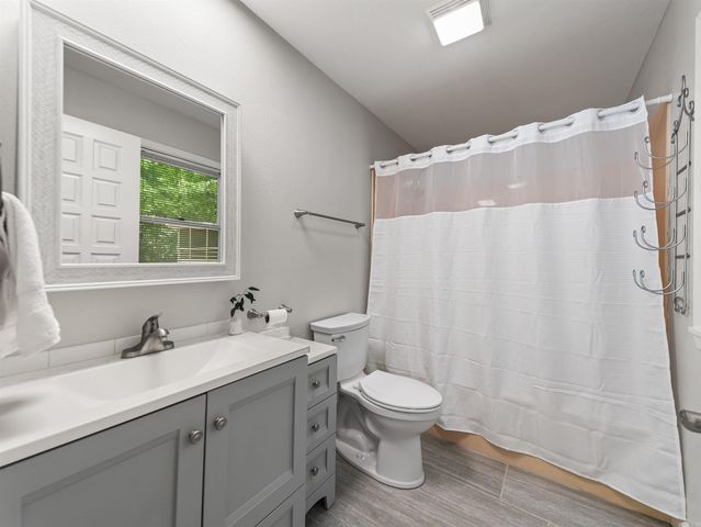 10 Guadalajara Lane, Hot Springs Village, AR 71909