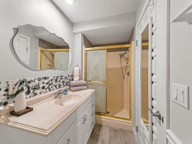 10 Guadalajara Lane, Hot Springs Village, AR 71909
