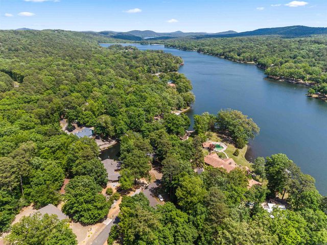 10 Guadalajara Lane, Hot Springs Village, AR 71909