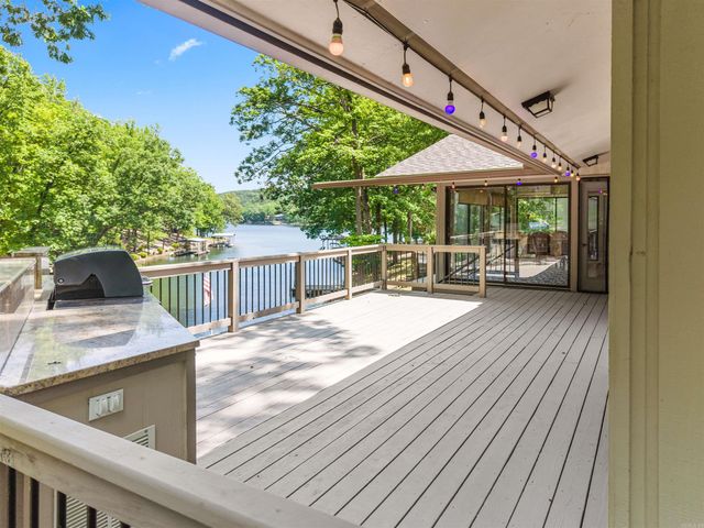 10 Guadalajara Lane, Hot Springs Village, AR 71909