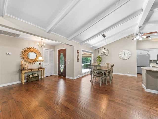 10 Guadalajara Lane, Hot Springs Village, AR 71909