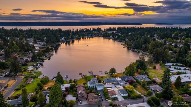 15413 11th Avenue SW, Burien, WA 98166