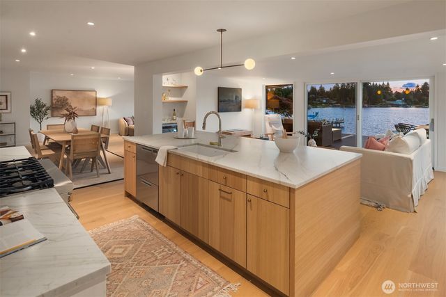 15413 11th Avenue SW, Burien, WA 98166