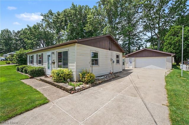 3648 Northport Drive, Stow, OH 44224