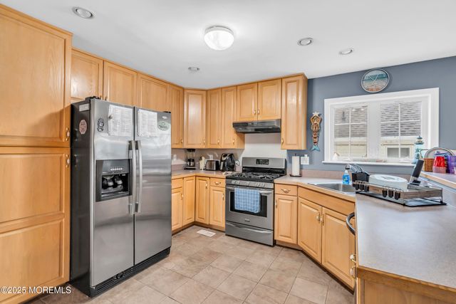 30 S Surf Road, Lavallette, NJ 08735