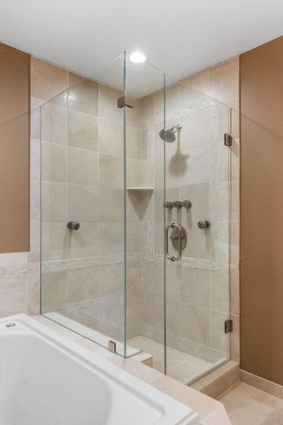14408 Moonlight Hill Road, Minnetonka, MN 55345