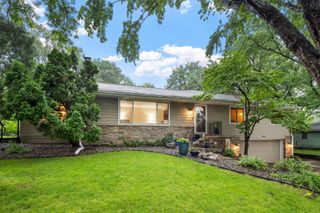 14408 Moonlight Hill Road, Minnetonka, MN 55345
