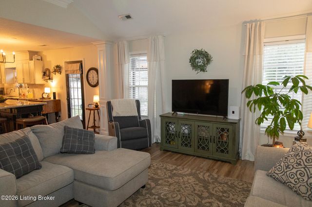 6303 Caleigh Dr, Charlestown, IN 47111