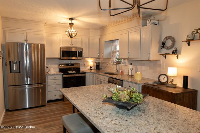 6303 Caleigh Dr, Charlestown, IN 47111