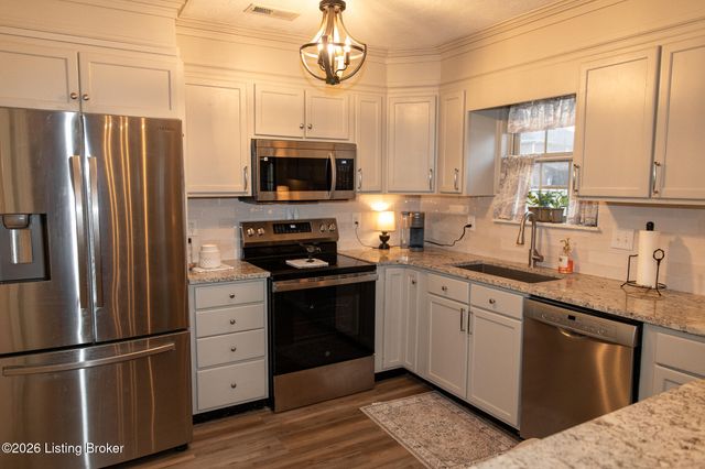 6303 Caleigh Dr, Charlestown, IN 47111