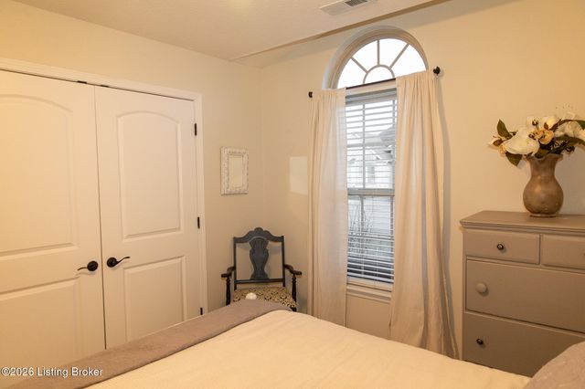 6303 Caleigh Dr, Charlestown, IN 47111