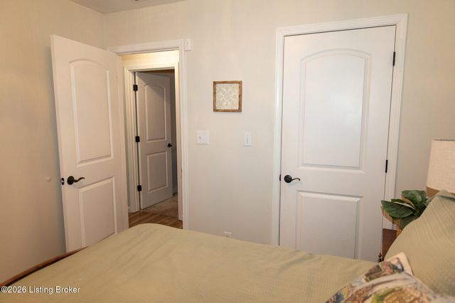 6303 Caleigh Dr, Charlestown, IN 47111