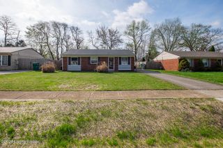217 E Blue Jay Rd, Louisville, KY 40229