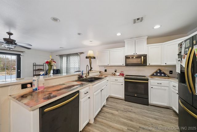 4562 W 95th Street N, Porter, OK 74454