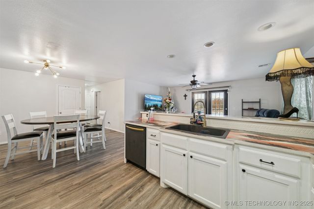 4562 W 95th Street N, Porter, OK 74454