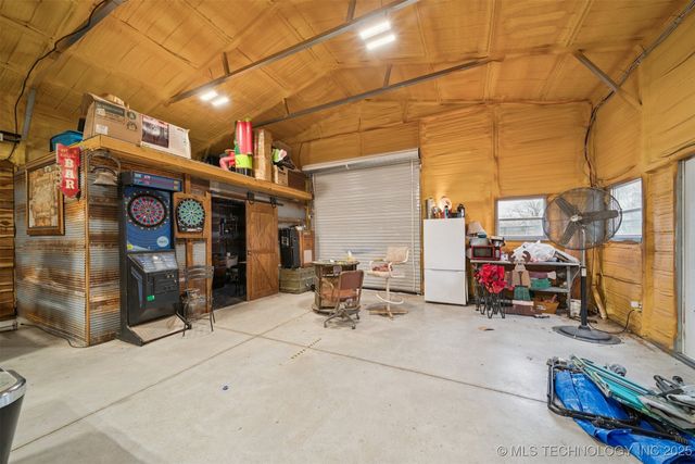 4562 W 95th Street N, Porter, OK 74454