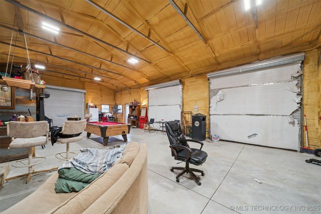 4562 W 95th Street N, Porter, OK 74454