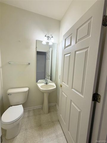 6122 Cherrywood Drive, Ypsilanti, MI 48197