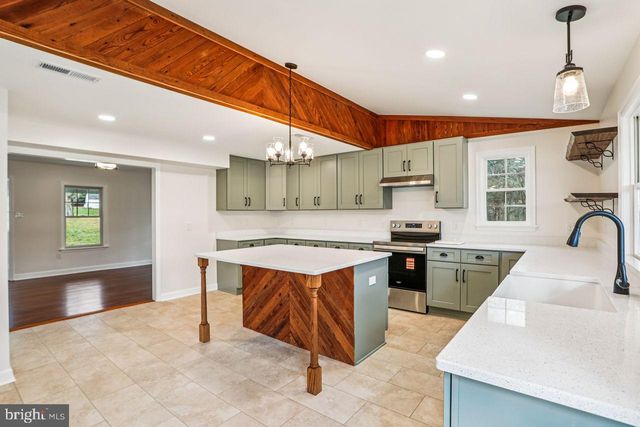 19452 GARRETTS MILL RD, Knoxville, MD 21758