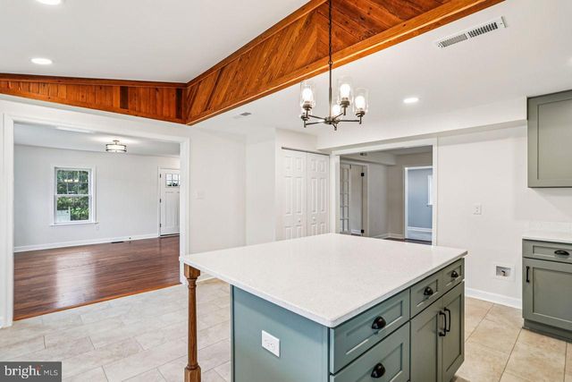 19452 GARRETTS MILL RD, Knoxville, MD 21758