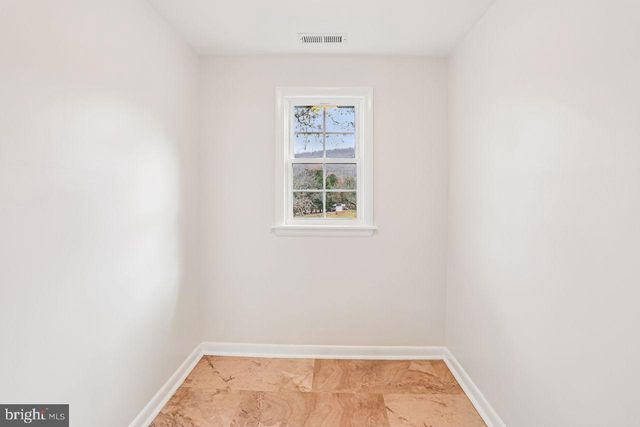 19452 GARRETTS MILL RD, Knoxville, MD 21758