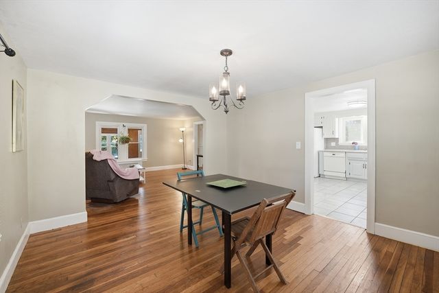 42 Carroll Street, Springfield, MA 01118