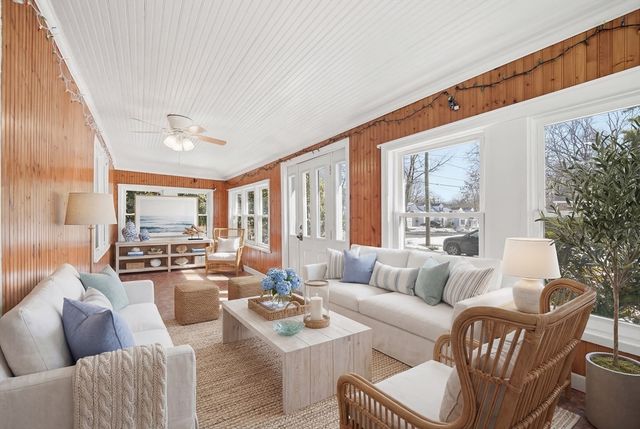 42 Carroll Street, Springfield, MA 01118