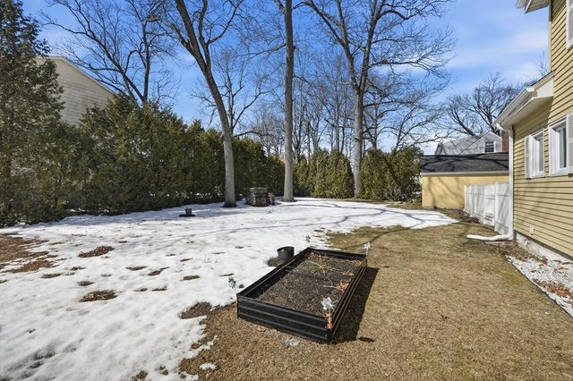 42 Carroll Street, Springfield, MA 01118