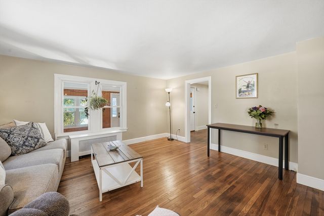 42 Carroll Street, Springfield, MA 01118