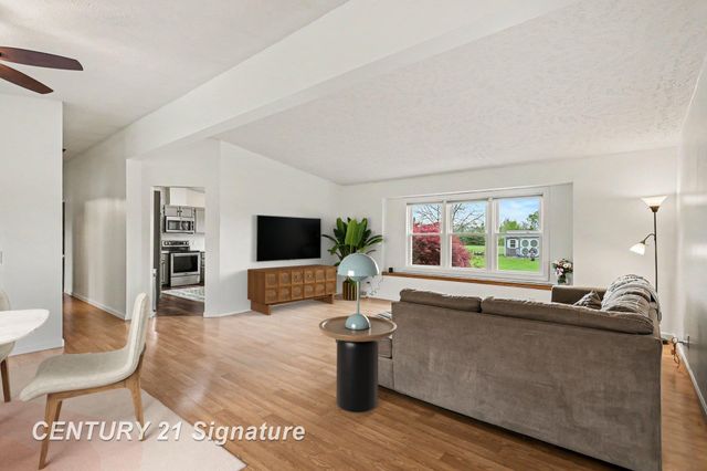 2921 E Fisher Road, Monitor Twp, MI 48607