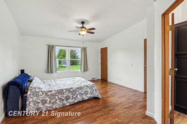 2921 E Fisher Road, Monitor Twp, MI 48607