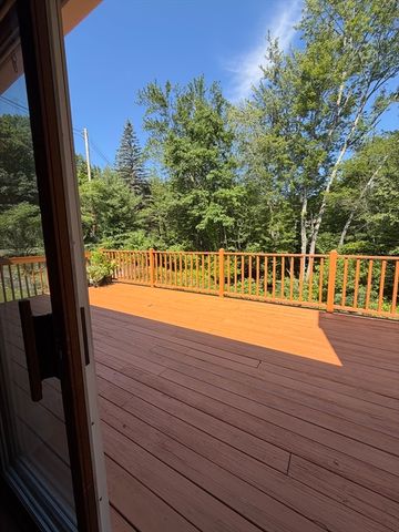 115 Scott Rd, Fitchburg, MA 01420