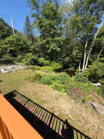 115 Scott Rd, Fitchburg, MA 01420