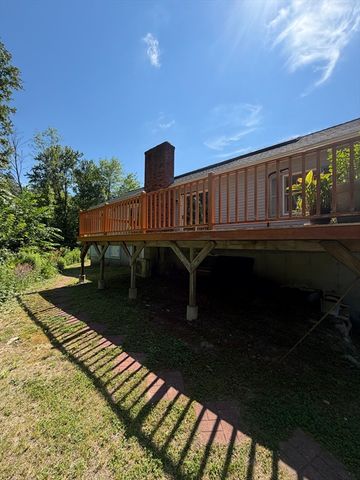 115 Scott Rd, Fitchburg, MA 01420