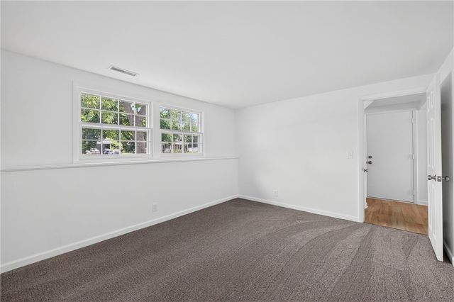 37 Ledgewood Circle, Greece, NY 14615