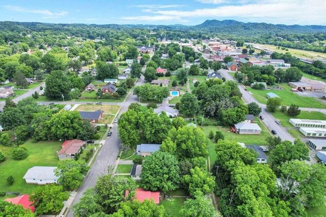1123 Washington Avenue, Etowah, TN 37331