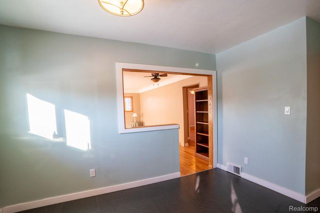 1773 Lakeview Street, Trenton, MI 48183